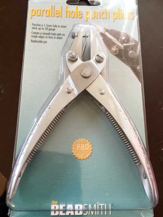 Metal Hole Punch Plier Parallel, 1.5mm hole up to 18ga - Beadsmith