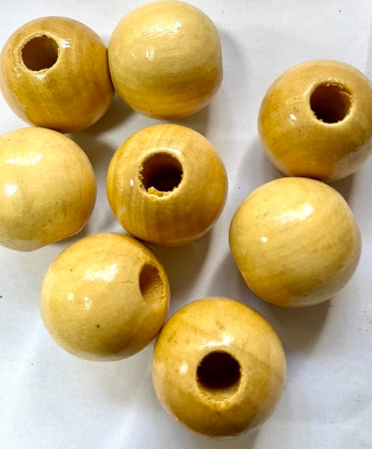 Wooden Beads Round, 30mm Natural 10 pc (10mm hole) - Varnished