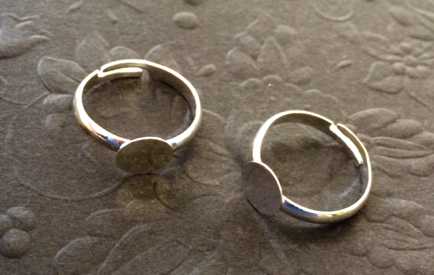 Ring Shank, Silver plated 15mm, 8mm pad for gluing on Cab's, 10 pcs