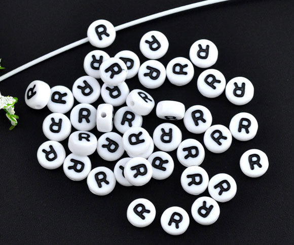 Acrylic White Alphabet/Letter "R" Coin Spacer Beads, 7mm, 10 pcs