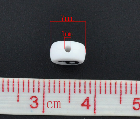 Acrylic White Alphabet/Letter "P" Coin Spacer Beads, 7mm, 10 pcs