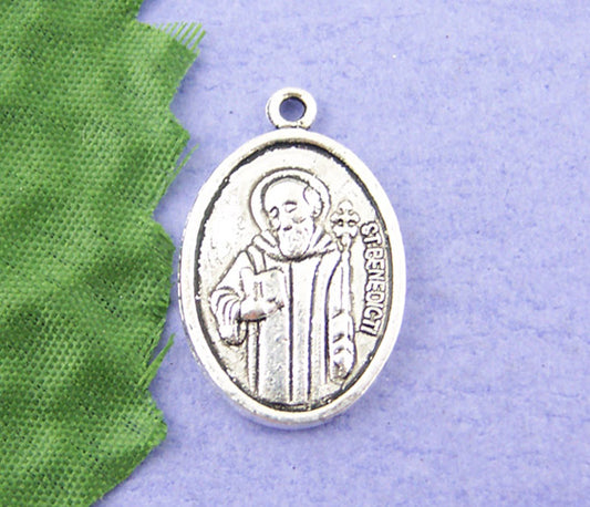 Santa Benedicti Charms Pendants 16 x 25mm, 20pcs