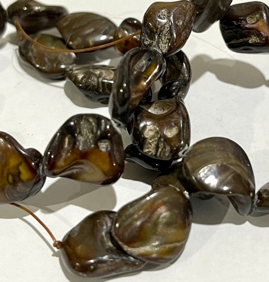Freshwater Nugget Shells, Chocolate, 20 - 30 pcs, 16 inch strand"