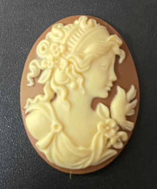 Resin, Bird and Goddess Ivory 3d Cameo, cream on mocha, 40 x 30 mm, 1 pc