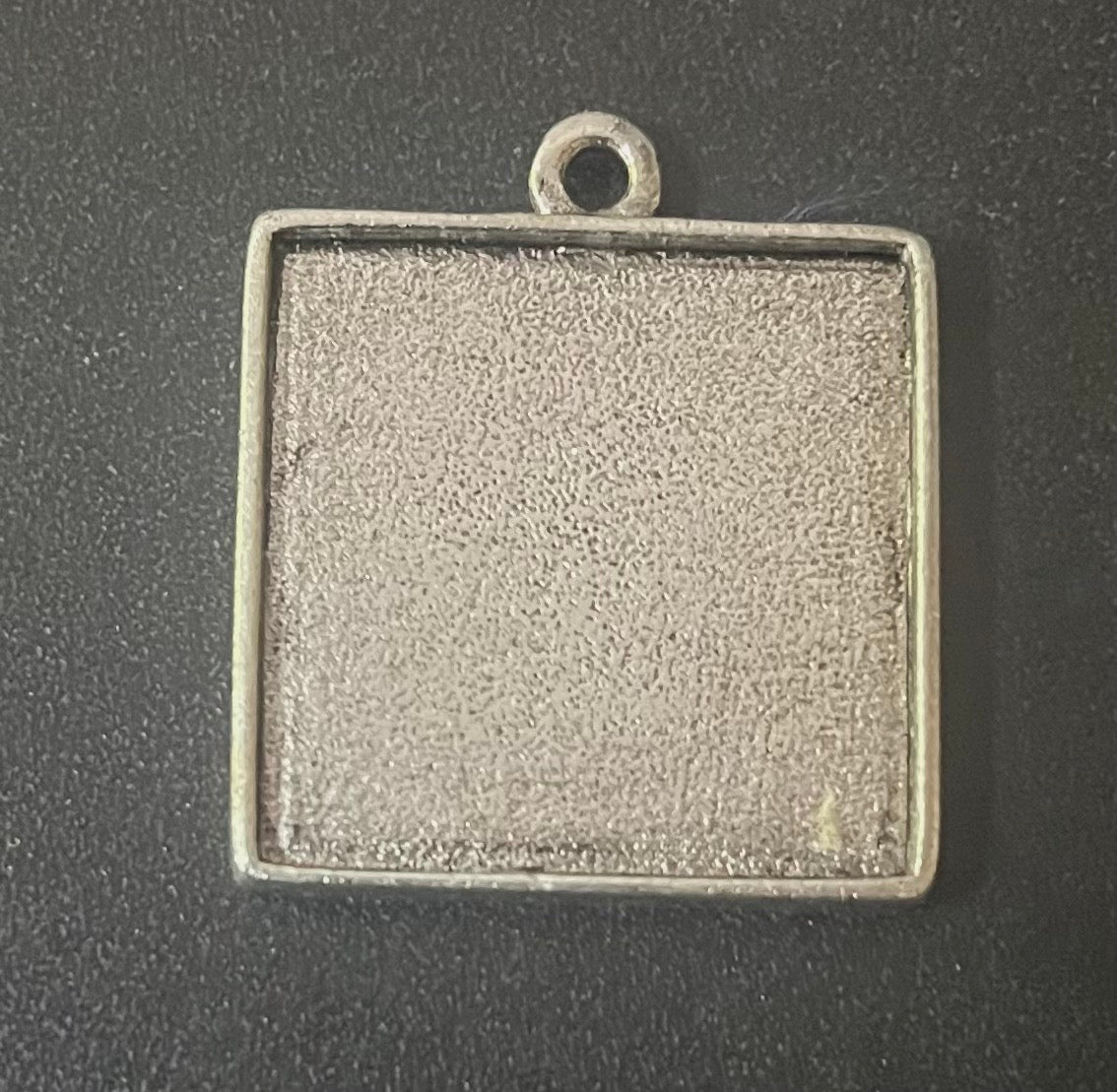Patera Square Frame Pendant, 25.9 x 29.75mm, Silver, 1 pc - double sided bezel