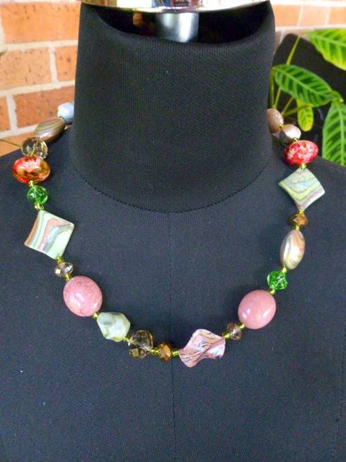 Botanical Gardens Plains Signature Necklace - Plus Earrings