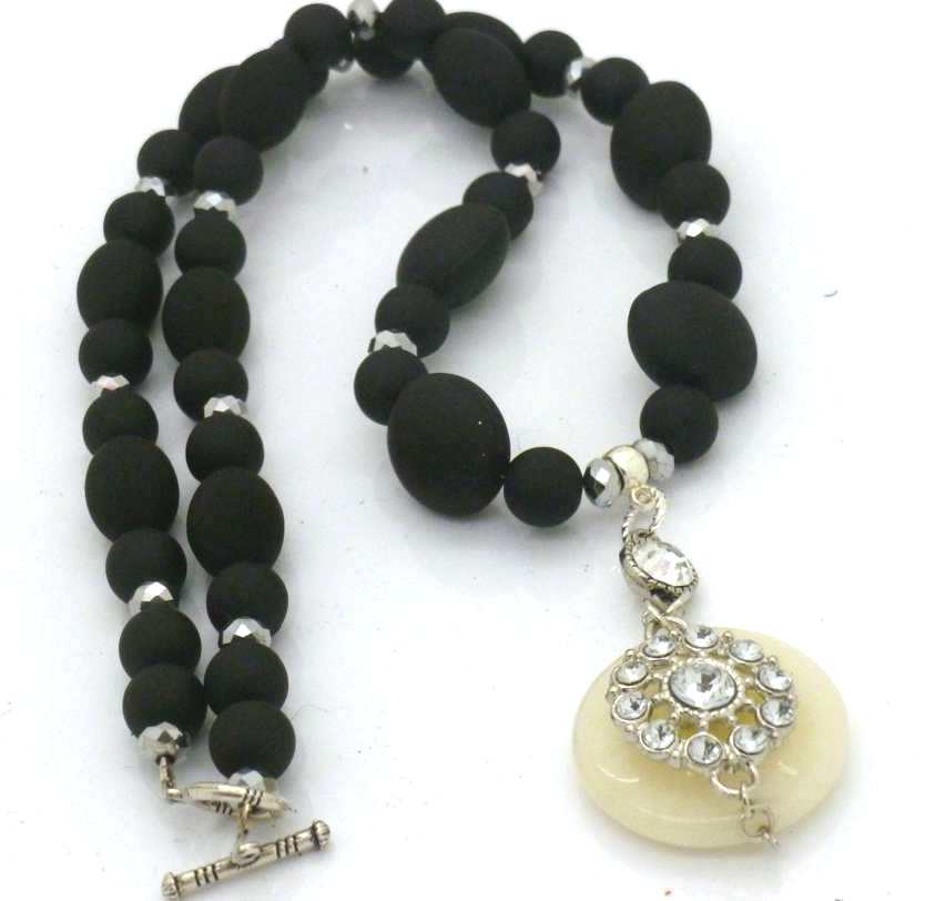 Black Necklace with Agate Rhinestone Pendant - 54cm