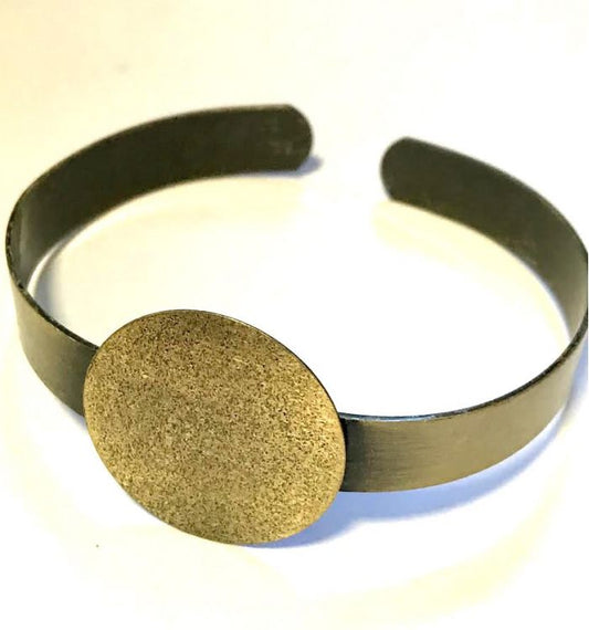 Antique Bronze, Bracelet Cuff, 60mm inner diameter, pad is 25mm wide,  1pc