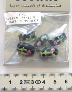 Lampwork glass beads, black oval with pink roses, 15x10mm, 5 pcs