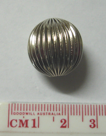 Metal Ridge Ball 18mm  Antique Silver plate, 6cs